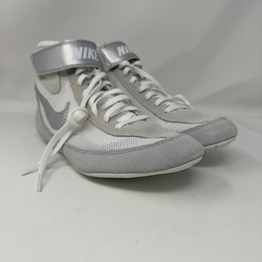 New Men’s 7 = Wmn’s 8.5 Nike Speed Sweep 7 VII White Silver Wrestling Shoes Rare